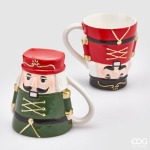 Tasse soldat casse-noisette, inversée verte